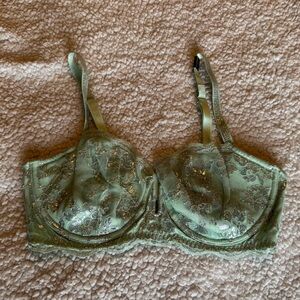 Victoria's Secret Sage Green Lace Underwire Bra